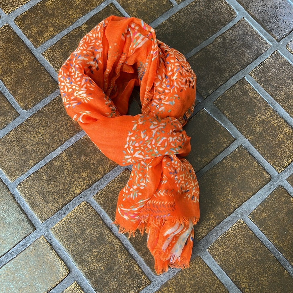 🛍 6 for $35 • MOSI Orange Multicolor Paisley Print Lightweight Scarf